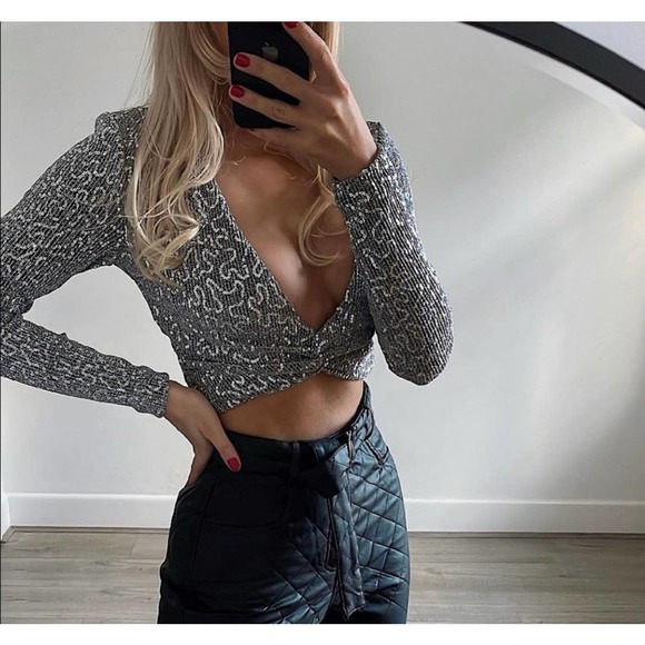ZARA Sequin Silver crop top - Picture 9 of 10